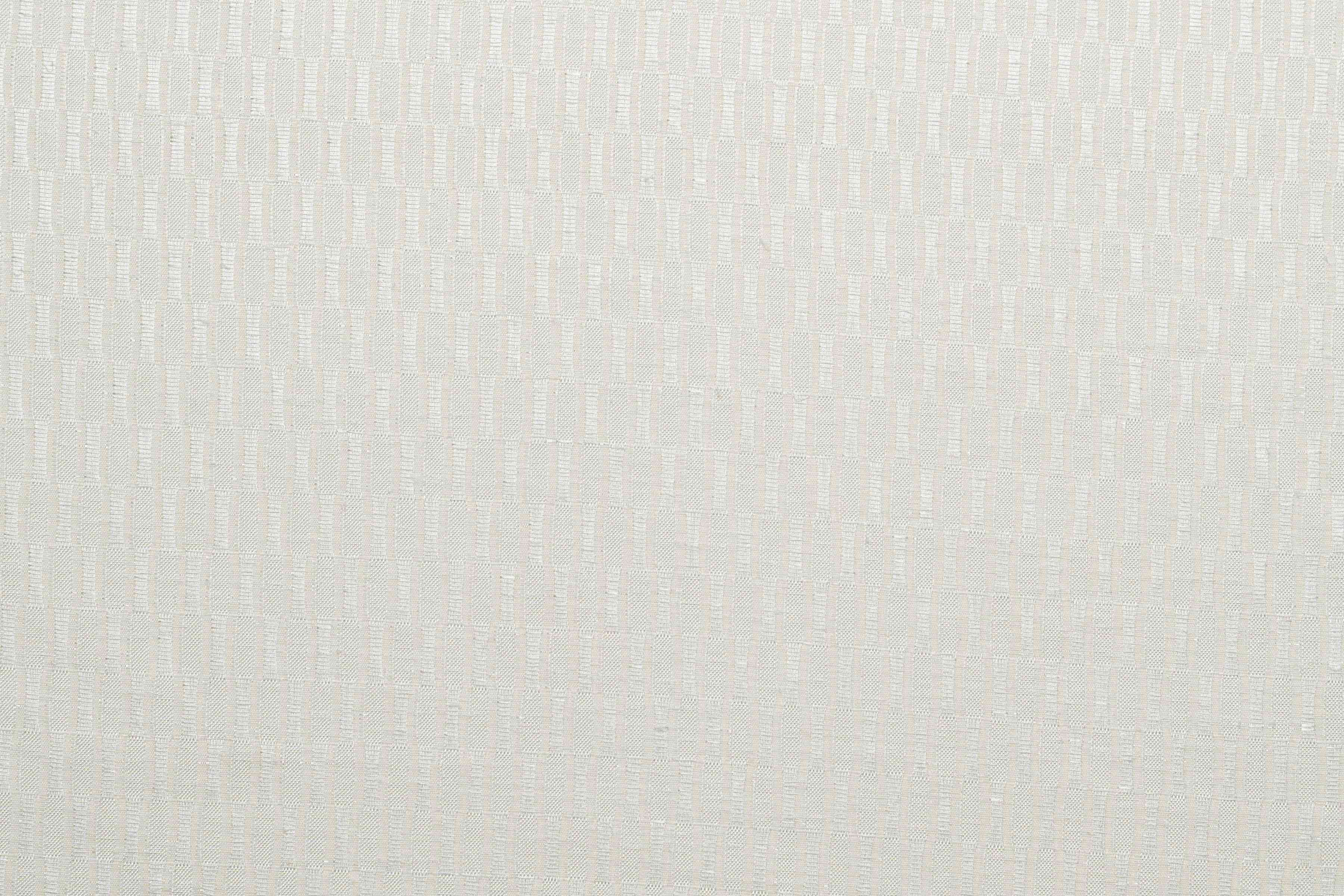 Mera White