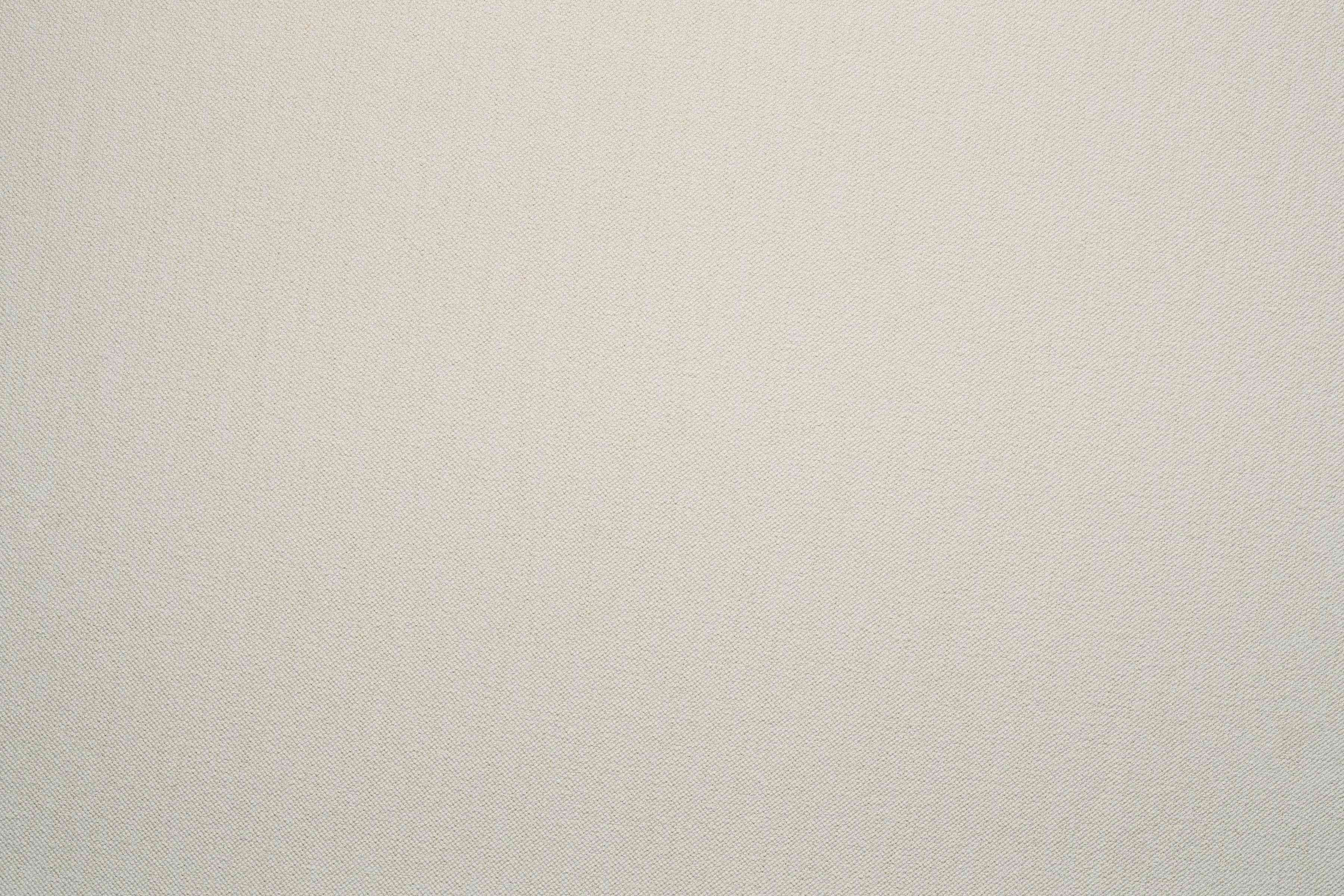 Distance Off-White